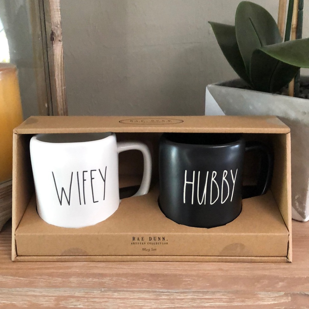 Rae Dunn Wifey Hubby 2pc Mug Set